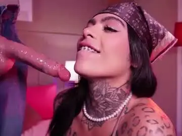 Chaturbate Best live sex cam show of curvyliciouss