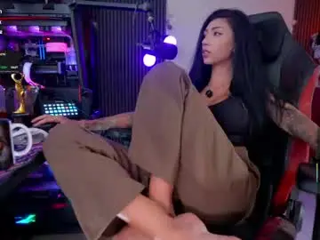 Chaturbate Live Sex of evelyne92