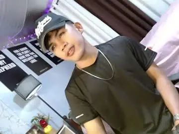 Chaturbate Live Porn of ur_shan21