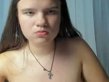 Chaturbate Sex Cam of adelecruzz