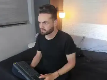 Chaturbate Free Porn Cam of difazzio_smith