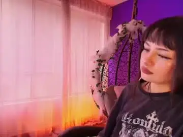 Chaturbate Live Sex Cam of mavis_black