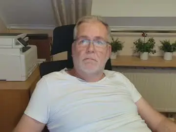 Chaturbate Live Sex Cam of subbear1968