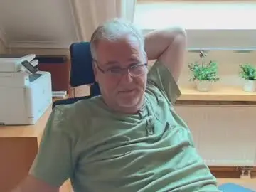 Chaturbate Live Porn of subbear1968
