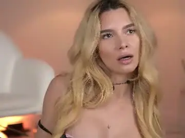 Chaturbate Watch Live Sex Cams of svveetluna