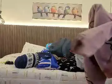 Chaturbate Sex Chat of adesypersefonevg
