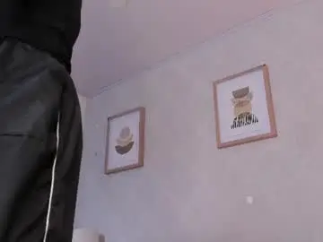 Chaturbate Watch Live Sex Cams of caroline_dh