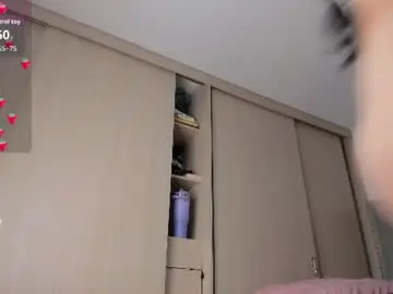 Chaturbate Live Sex Cam of sussan_dream
