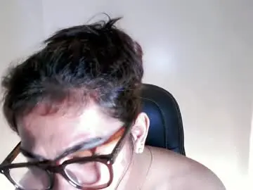 Chaturbate Live Sex Cam of urbaby_anthony