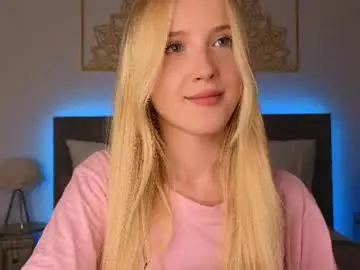 Chaturbate Live Sex Cam of adele_armas