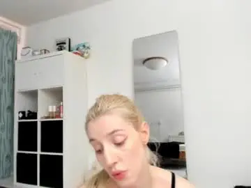 Chaturbate Watch Live Sex Cams of kenziedawton