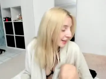 Chaturbate Adult Video Chat of kenziedawton