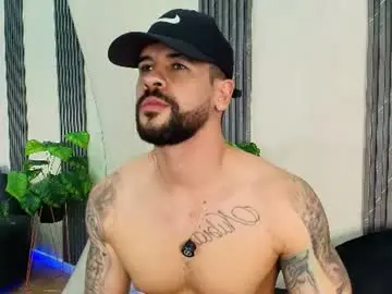 Chaturbate Free Porn Cam of petesevans_1