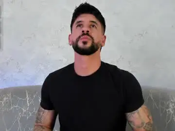Chaturbate Free Live Porn of petesevans_1