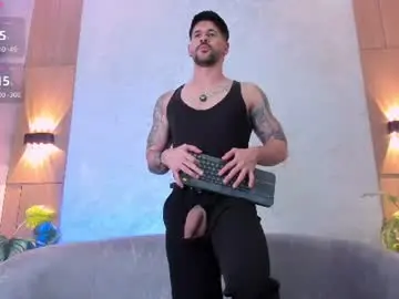 Chaturbate Best live sex cam show of petesevans_1