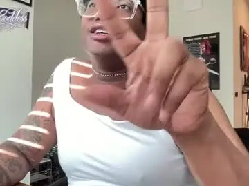 Chaturbate Adult Video Chat of sissyblkgoddess858860