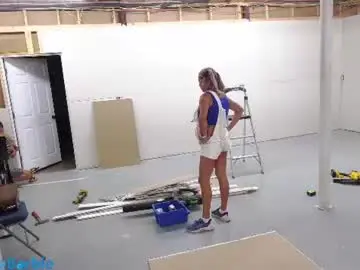Chaturbate Free Porn Cam of wildwifebarbie