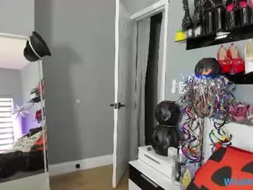 Chaturbate Free Live Porn of wildwifebarbie