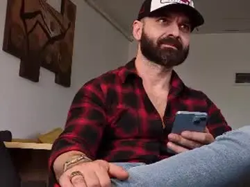Chaturbate Live Sex Cam of damonsalvatore222