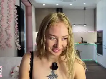 Chaturbate Adult Webcam of tattoobarbiee