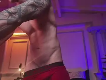 Chaturbate Live Sex Cam of thomas_falcon1
