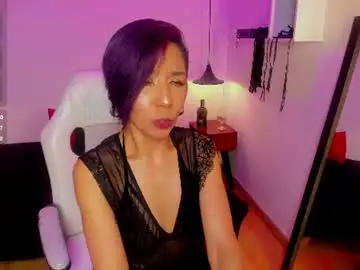 Chaturbate Live Sex Cam of trinityy__