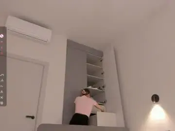 Chaturbate Live Sex Cam of _vi_vi_