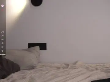 Chaturbate Live Sex Cam of _vi_vi_