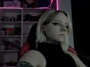 Chaturbate Live Porn of holy_mistresss