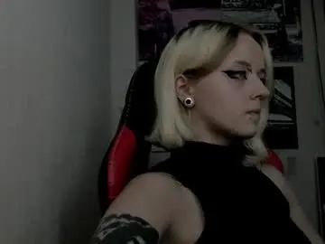 Chaturbate Live Porn of holy_mistresss