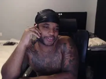 Chaturbate Live Sex Cam of royloves13