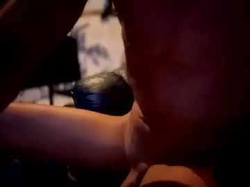 Chaturbate Free Live Porn of howbowdadareboy33