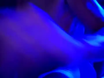 Chaturbate Sex Chat of howbowdadareboy33