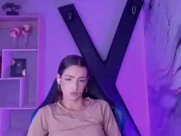 Chaturbate Live Sex Cam of miamonroee1_