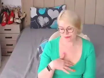Chaturbate Live Sex Cam of sabrinamacmarren