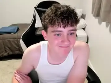 Chaturbate Live Porn of jakeyyboy2004