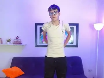 Chaturbate Free Live Porn of alexcum_18