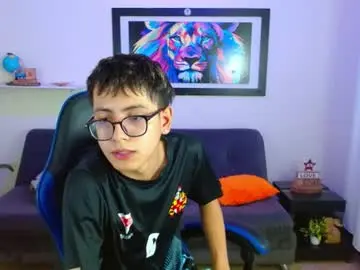 Chaturbate Nude Webcam of alexcum_18