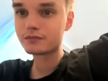Chaturbate Live Sex Cam of sweet6boy9