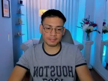 Chaturbate Free Live Porn of timothy_jones1