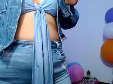 Chaturbate Live Sex Cam of hot_sexy_bunny