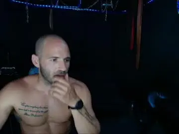 Chaturbate Sex Cam of nakedpreacher89