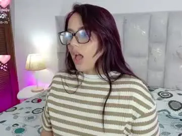 Chaturbate Live Sex Cam of emmaa_evansz