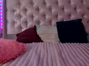 Chaturbate Adult Video Chat of yelen_bigboobs