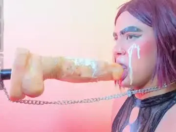 Chaturbate Free Porn Cam of azul_poppi