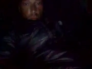 Chaturbate Sex Cam of bigdickdangles472924