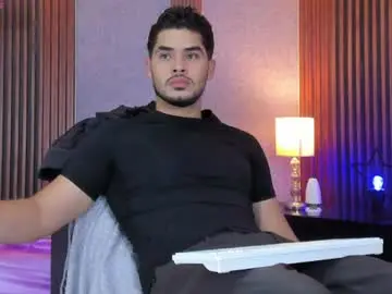 Chaturbate Best live sex cam show of luciano_vitale_