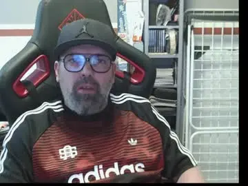Chaturbate Free Porn Cam of womenizzeer