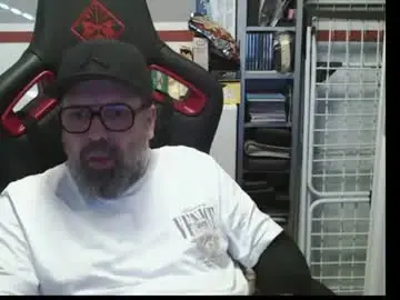 Chaturbate Private Sex Chat of womenizzeer