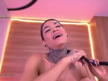 Chaturbate Watch Live Sex Cams of dannaberlin